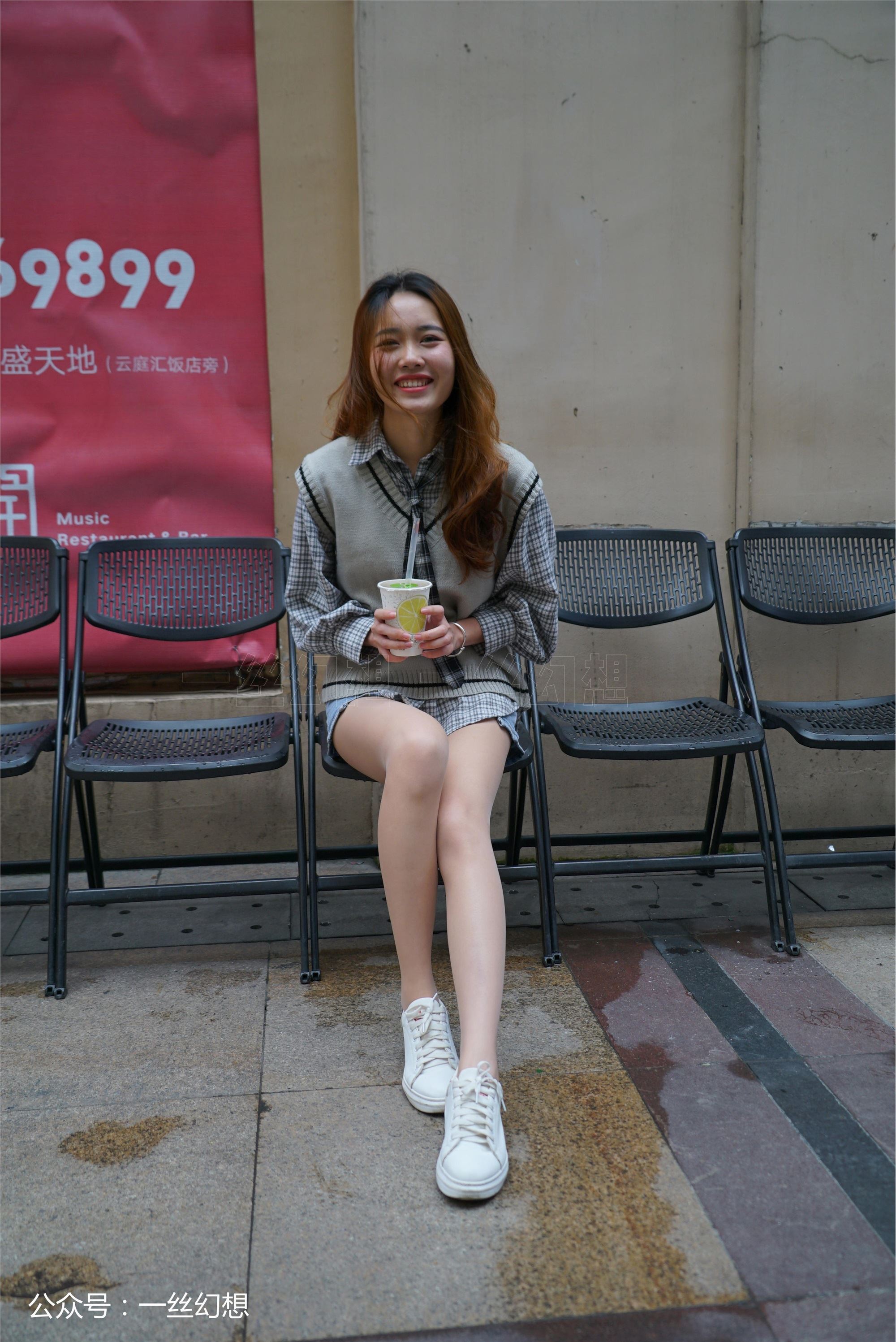 高丝女子图鉴 袜小喵×一丝幻想 NZ051 莹